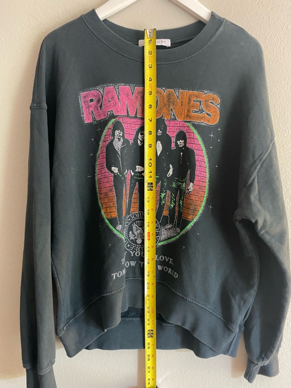 Daydreamer Ramones Sweatshirt Small Today Your Love Tomorrow The World Graphic - Picture 5 of 8